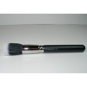 MAC Cosmetics 187 Duo Fibre Face Brush 18cm Discon